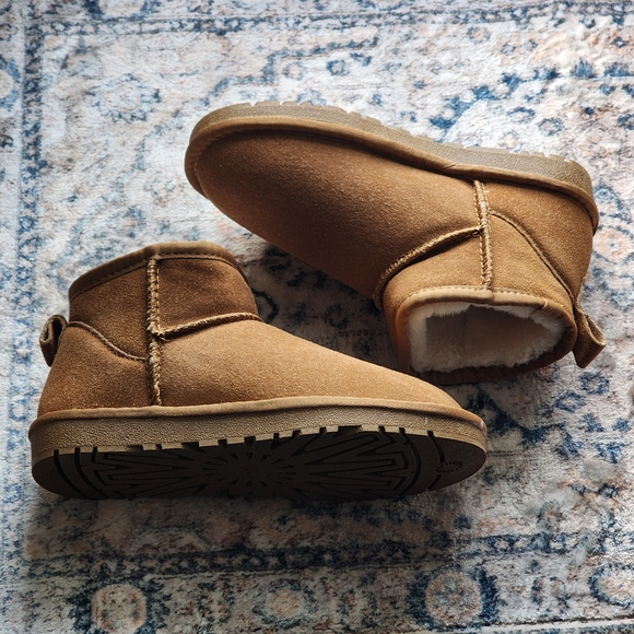 Irazia Cozy Tan Suade-like Ankle Boots - Picture 3 of 7